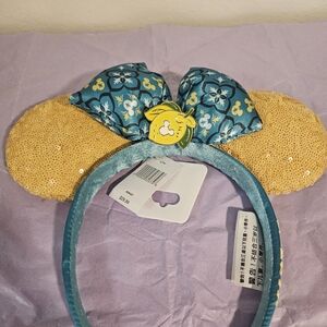 This is a Disney Parks Limoncello Epcot Italy Pavilion Minnie Lemon Ears Headban